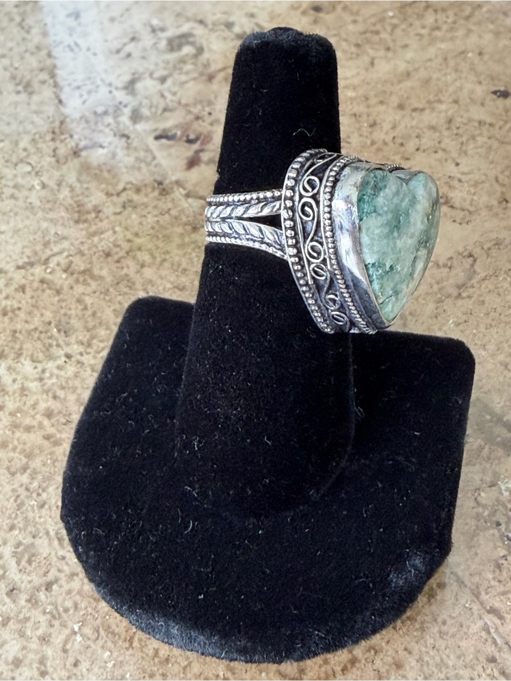 Heart-Shaped Caribbean Calcite Stone Statement Ring_925 Stamp_Size 7 - Picture 2 of 4